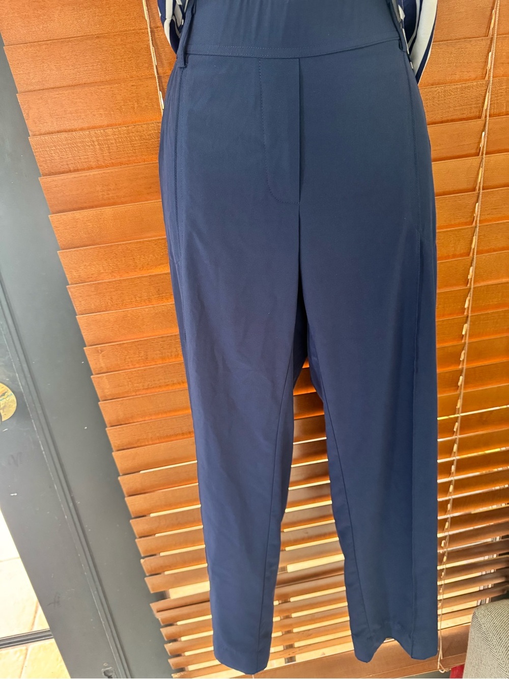 Belyn Key Navy Cropped Ankle Pants